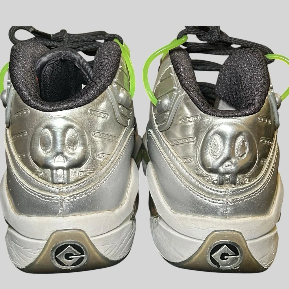 [FW7548] Mens Reebok Question Mid  Sz 12 Illuminations Minions Guru's Lab